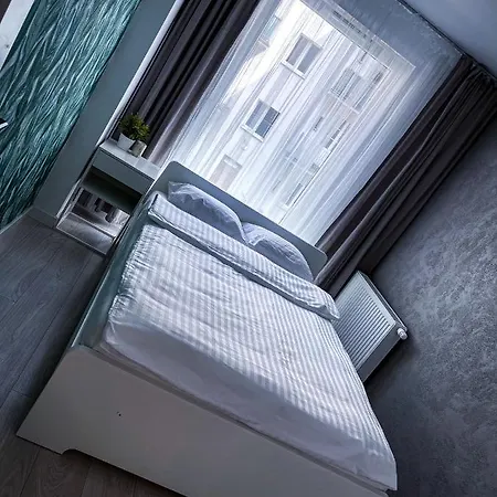 Avenida Apartment Poznan